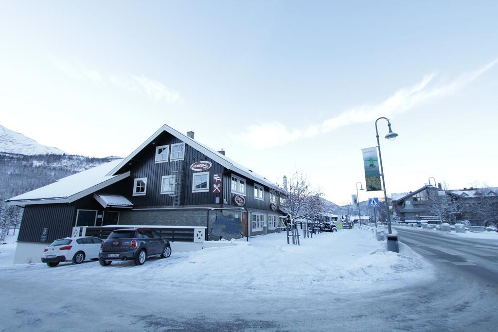 Hemsedal Cafe Skiers Lodge Rum bild